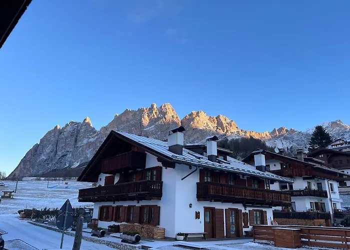 Charming House Cortina D Ampezzo Apartment Rom